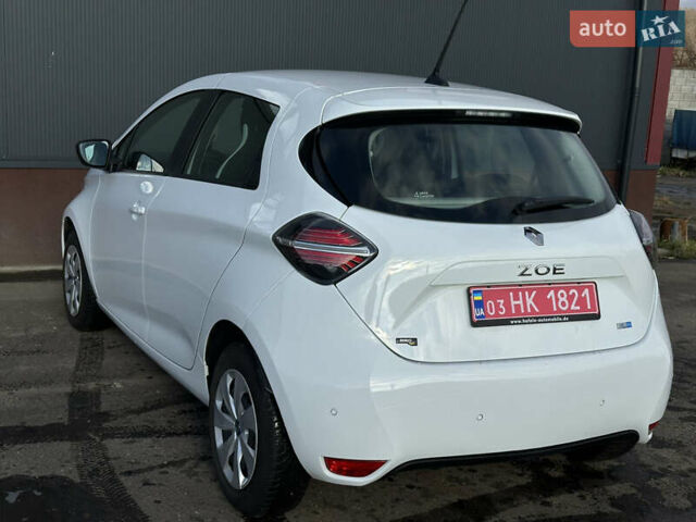 Белый Рено Зое, объемом двигателя 0 л и пробегом 21 тыс. км за 12100 $, фото 32 на Automoto.ua