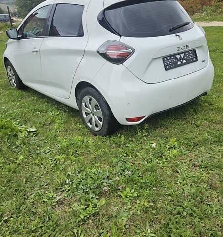 Рено Зое 2021 в Тернополе на Automoto.ua Белый Рено Зое, объемом двигателя 0 л и пробегом 51 тыс. км за 12999 $, фото 5 на Automoto.ua