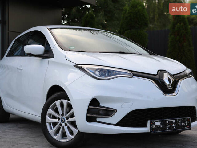 Белый Рено Зое, объемом двигателя 0 л и пробегом 23 тыс. км за 14800 $, фото 20 на Automoto.ua