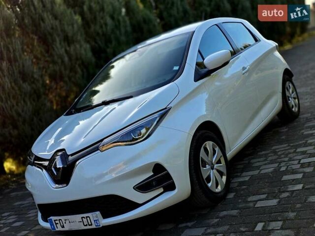 Белый Рено Зое, объемом двигателя 0 л и пробегом 57 тыс. км за 12700 $, фото 1 на Automoto.ua