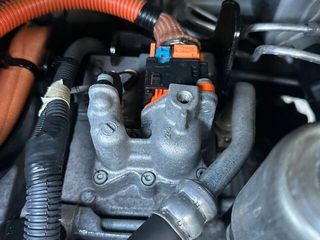 Білий Рено Зое, об'ємом двигуна 0 л та пробігом 80 тис. км за 13200 $, фото 44 на Automoto.ua
