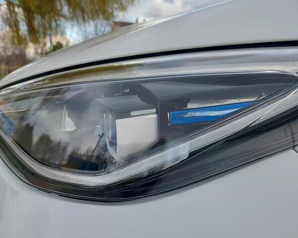 Белый Рено Зое, объемом двигателя 0 л и пробегом 73 тыс. км за 11100 $, фото 18 на Automoto.ua