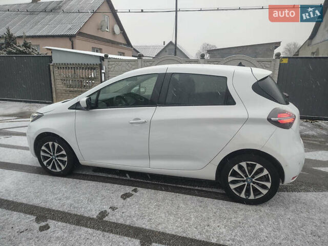 Белый Рено Зое, объемом двигателя 0 л и пробегом 50 тыс. км за 11999 $, фото 8 на Automoto.ua