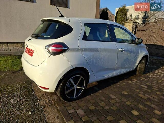 Белый Рено Зое, объемом двигателя 0 л и пробегом 143 тыс. км за 10950 $, фото 13 на Automoto.ua