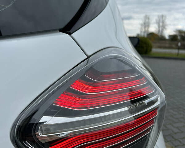 Рено Зое 2021 в Коломые на Automoto.ua Белый Рено Зое, объемом двигателя 0 л и пробегом 95 тыс. км за 12350 $, фото 24 на Automoto.ua