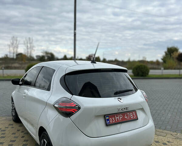 Білий Рено Зое, об'ємом двигуна 0 л та пробігом 95 тис. км за 11999 $, фото 9 на Automoto.ua