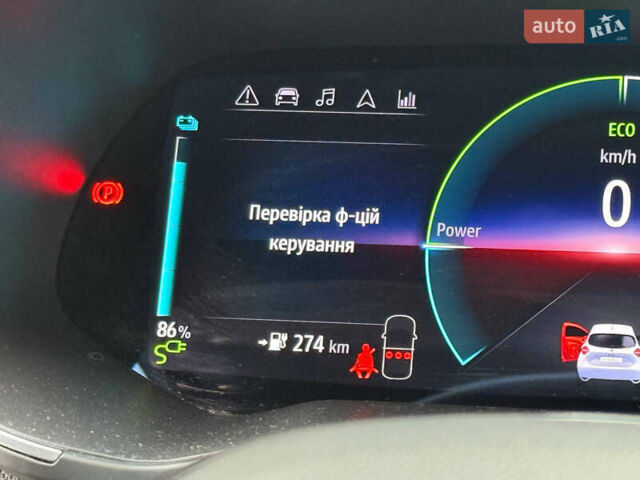 Білий Рено Зое, об'ємом двигуна 0 л та пробігом 95 тис. км за 11999 $, фото 68 на Automoto.ua