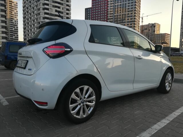 Білий Рено Зое, об'ємом двигуна 0 л та пробігом 31 тис. км за 14499 $, фото 1 на Automoto.ua