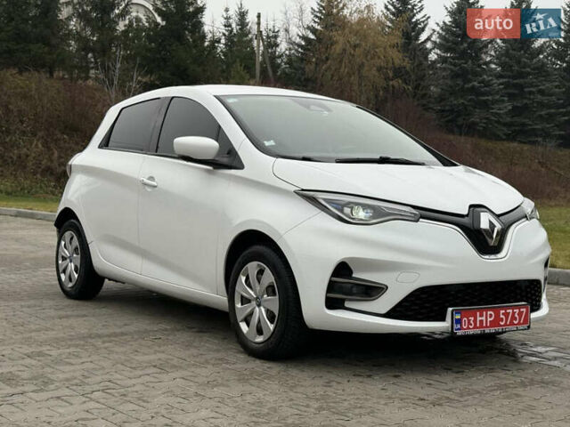 Белый Рено Зое, объемом двигателя 0 л и пробегом 49 тыс. км за 12900 $, фото 4 на Automoto.ua
