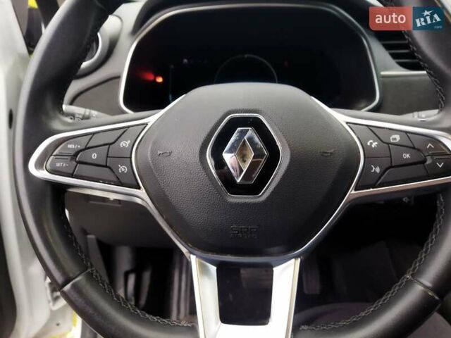 Белый Рено Зое, объемом двигателя 0 л и пробегом 82 тыс. км за 11300 $, фото 8 на Automoto.ua