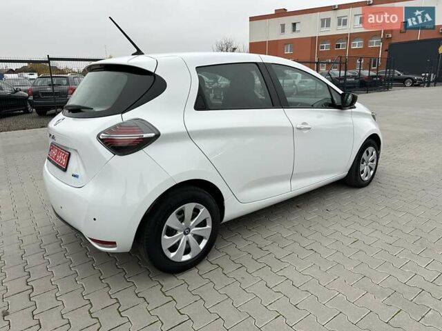 Білий Рено Зое, об'ємом двигуна 0 л та пробігом 49 тис. км за 12500 $, фото 8 на Automoto.ua