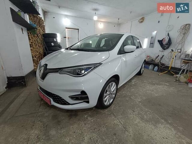 Белый Рено Зое, объемом двигателя 0 л и пробегом 102 тыс. км за 10999 $, фото 4 на Automoto.ua