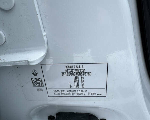 Белый Рено Зое, объемом двигателя 0 л и пробегом 12 тыс. км за 13400 $, фото 25 на Automoto.ua