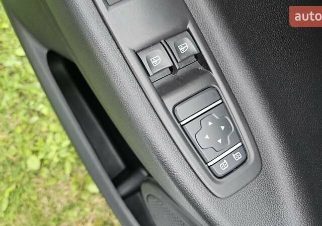 Рено Зое 2021 в Тернополе на Automoto.ua Белый Рено Зое, объемом двигателя 0 л и пробегом 51 тыс. км за 12999 $, фото 59 на Automoto.ua