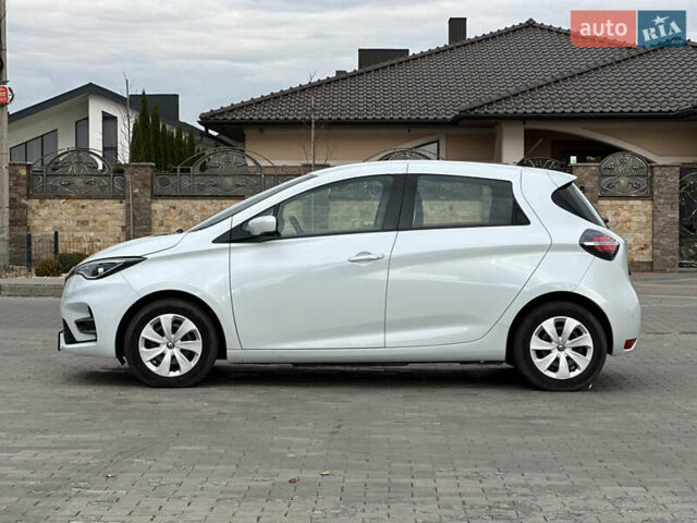 Белый Рено Зое, объемом двигателя 0 л и пробегом 106 тыс. км за 11300 $, фото 11 на Automoto.ua