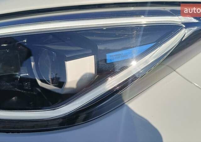 Білий Рено Зое, об'ємом двигуна 0 л та пробігом 117 тис. км за 12400 $, фото 6 на Automoto.ua