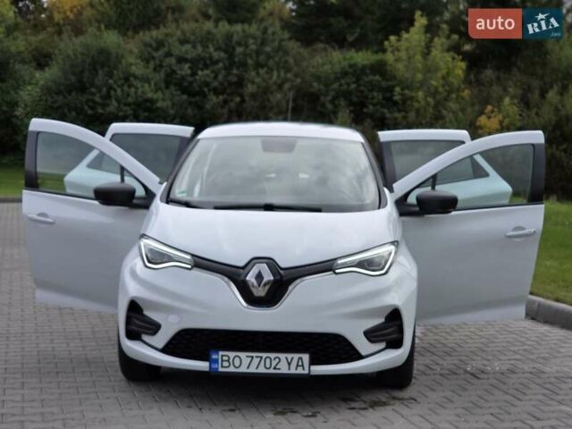 Белый Рено Зое, объемом двигателя 0 л и пробегом 150 тыс. км за 11800 $, фото 8 на Automoto.ua