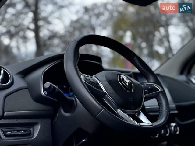 Рено Зое 2021 в Дрогобыче на Automoto.ua Белый Рено Зое, объемом двигателя 0 л и пробегом 55 тыс. км за 12900 $, фото 37 на Automoto.ua
