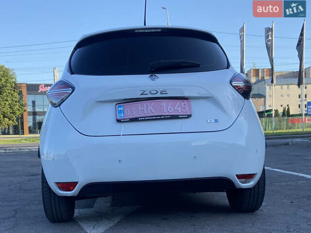 Белый Рено Зое, объемом двигателя 0 л и пробегом 125 тыс. км за 11500 $, фото 4 на Automoto.ua