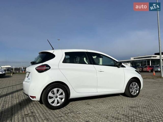 Белый Рено Зое, объемом двигателя 0 л и пробегом 37 тыс. км за 12931 $, фото 27 на Automoto.ua