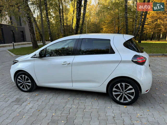 Белый Рено Зое, объемом двигателя 0 л и пробегом 33 тыс. км за 13800 $, фото 7 на Automoto.ua