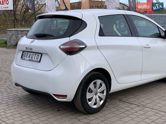 Рено Зое 2021 у Бердичеве на Automoto.ua Білий Рено Зое, об'ємом двигуна 0 л та пробігом 90 тис. км за 12999 $, фото 15 на Automoto.ua
