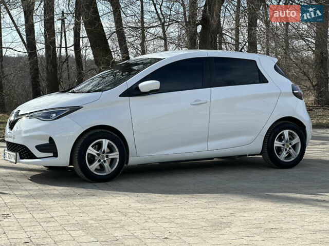 Белый Рено Зое, объемом двигателя 0 л и пробегом 25 тыс. км за 12300 $, фото 3 на Automoto.ua