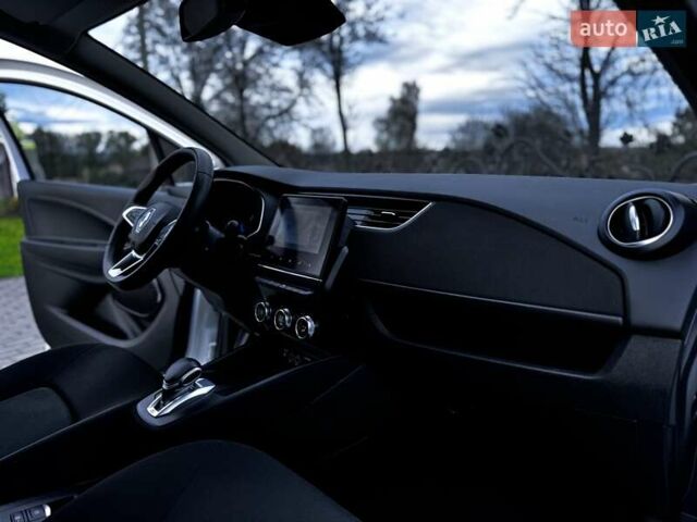 Рено Зое 2021 в Дрогобыче на Automoto.ua Белый Рено Зое, объемом двигателя 0 л и пробегом 55 тыс. км за 12900 $, фото 47 на Automoto.ua