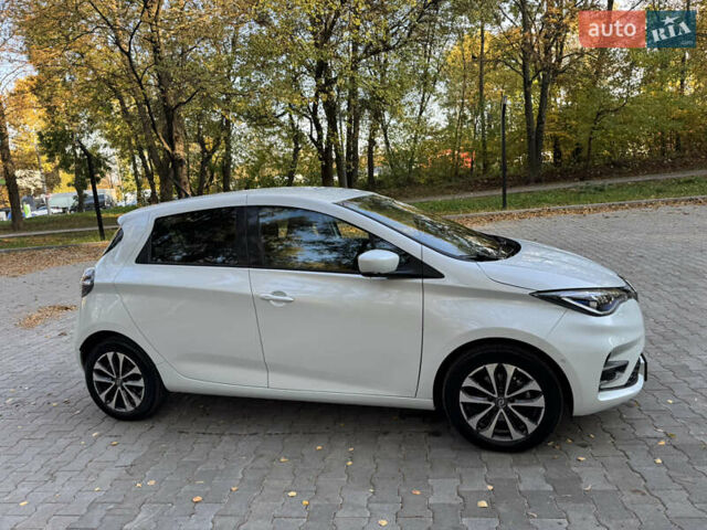 Белый Рено Зое, объемом двигателя 0 л и пробегом 33 тыс. км за 13800 $, фото 9 на Automoto.ua