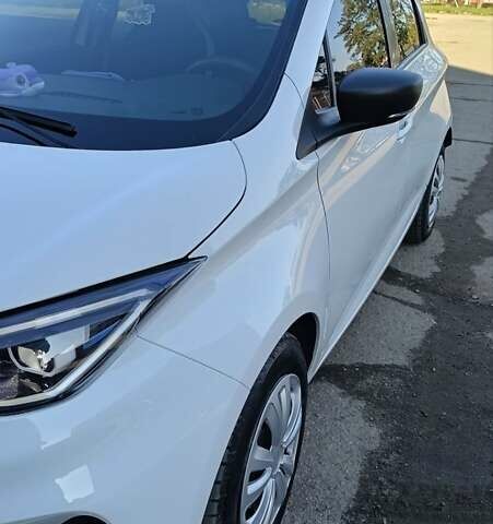 Білий Рено Зое, об'ємом двигуна 0 л та пробігом 117 тис. км за 12400 $, фото 31 на Automoto.ua