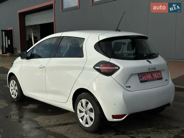 Белый Рено Зое, объемом двигателя 0 л и пробегом 21 тыс. км за 12100 $, фото 24 на Automoto.ua