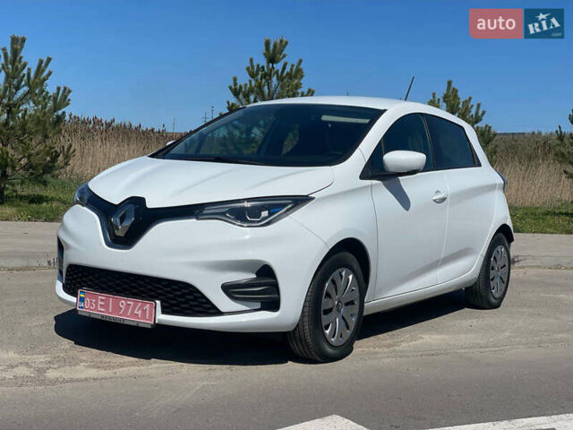 Белый Рено Зое, объемом двигателя 0 л и пробегом 12 тыс. км за 11800 $, фото 1 на Automoto.ua