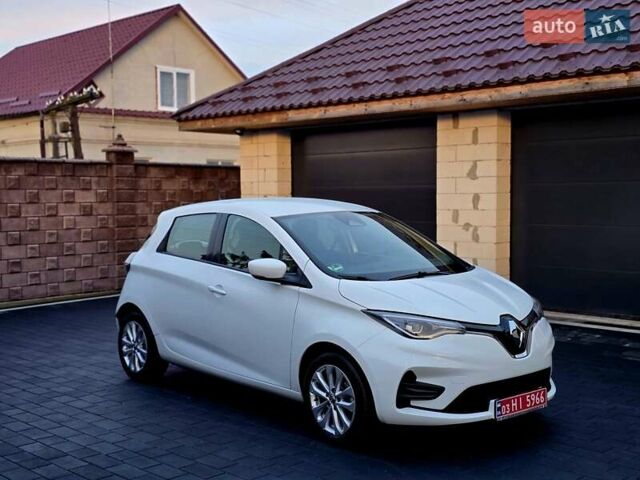 Белый Рено Зое, объемом двигателя 0 л и пробегом 16 тыс. км за 12999 $, фото 8 на Automoto.ua