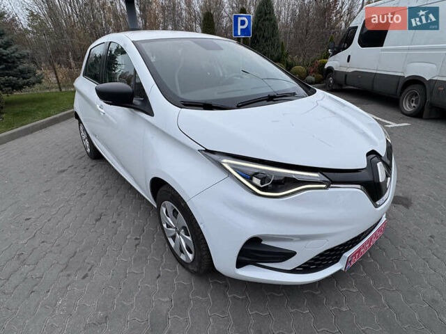 Белый Рено Зое, объемом двигателя 0 л и пробегом 56 тыс. км за 11999 $, фото 3 на Automoto.ua