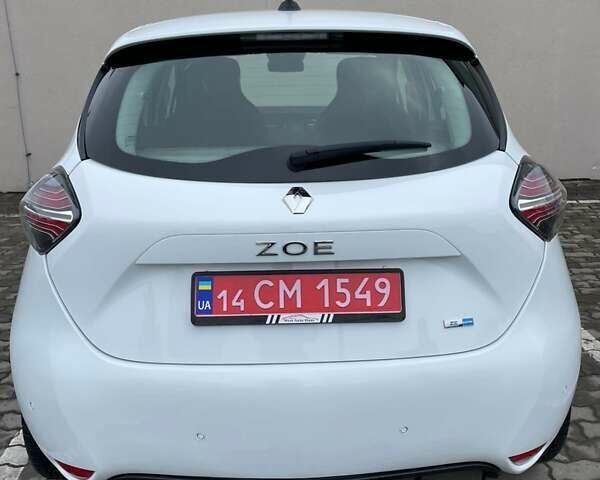Белый Рено Зое, объемом двигателя 0 л и пробегом 58 тыс. км за 11996 $, фото 16 на Automoto.ua