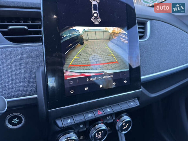 Белый Рено Зое, объемом двигателя 0 л и пробегом 81 тыс. км за 14200 $, фото 21 на Automoto.ua