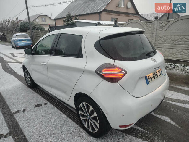 Белый Рено Зое, объемом двигателя 0 л и пробегом 50 тыс. км за 11999 $, фото 7 на Automoto.ua
