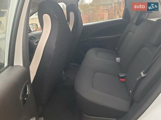 Белый Рено Зое, объемом двигателя 0 л и пробегом 123 тыс. км за 10999 $, фото 23 на Automoto.ua