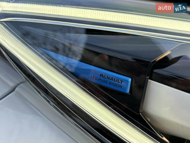 Белый Рено Зое, объемом двигателя 0 л и пробегом 29 тыс. км за 11999 $, фото 30 на Automoto.ua