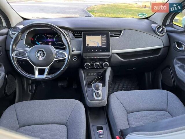 Белый Рено Зое, объемом двигателя 0 л и пробегом 122 тыс. км за 11850 $, фото 27 на Automoto.ua