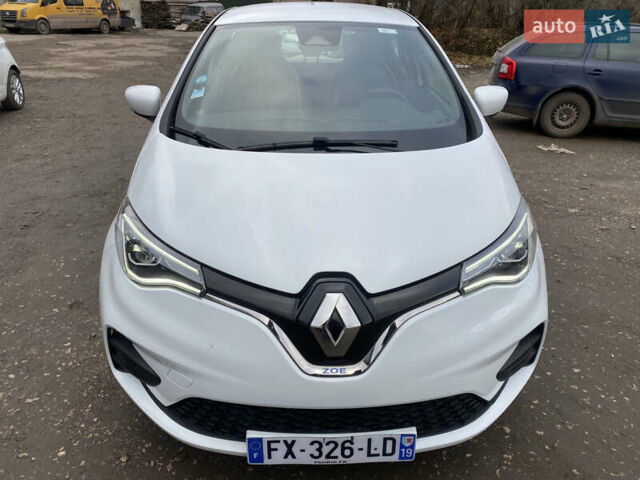 Белый Рено Зое, объемом двигателя 0 л и пробегом 57 тыс. км за 11900 $, фото 1 на Automoto.ua