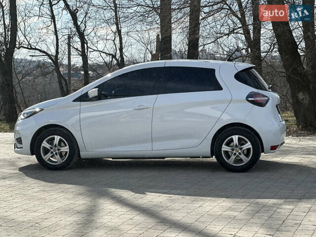 Белый Рено Зое, объемом двигателя 0 л и пробегом 25 тыс. км за 12300 $, фото 6 на Automoto.ua