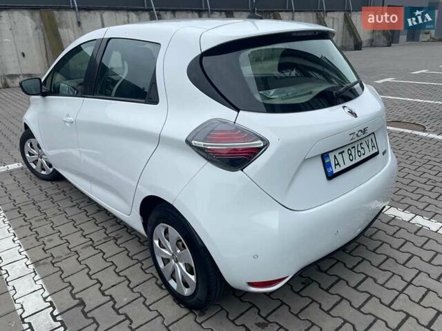 Білий Рено Зое, об'ємом двигуна 0 л та пробігом 72 тис. км за 12300 $, фото 3 на Automoto.ua