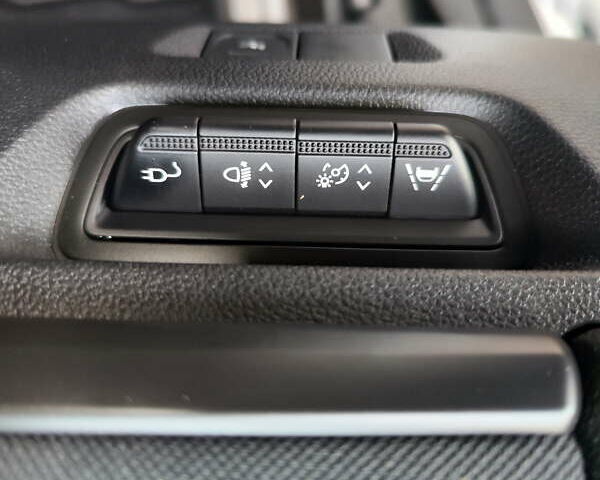 Белый Рено Зое, объемом двигателя 0 л и пробегом 53 тыс. км за 12300 $, фото 27 на Automoto.ua