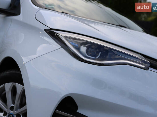 Белый Рено Зое, объемом двигателя 0 л и пробегом 23 тыс. км за 14800 $, фото 28 на Automoto.ua