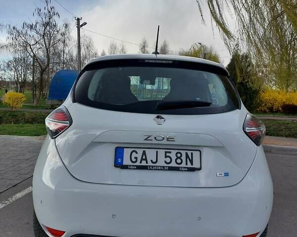 Белый Рено Зое, объемом двигателя 0 л и пробегом 59 тыс. км за 11199 $, фото 9 на Automoto.ua