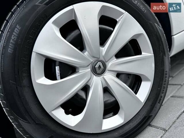 Рено Зое 2021 в Дрогобыче на Automoto.ua Белый Рено Зое, объемом двигателя 0 л и пробегом 55 тыс. км за 12900 $, фото 17 на Automoto.ua