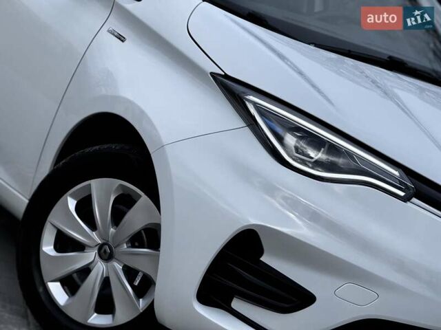 Рено Зое 2021 в Дрогобыче на Automoto.ua Белый Рено Зое, объемом двигателя 0 л и пробегом 55 тыс. км за 12900 $, фото 11 на Automoto.ua