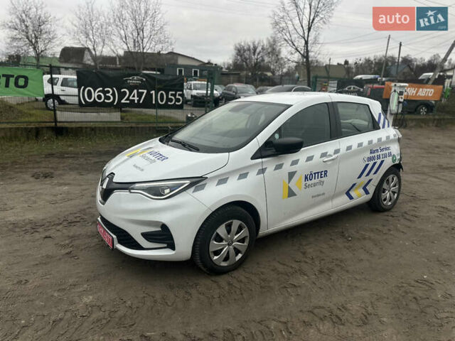 Белый Рено Зое, объемом двигателя 0 л и пробегом 43 тыс. км за 8800 $, фото 4 на Automoto.ua