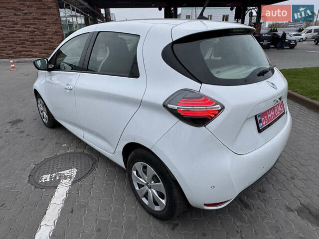 Белый Рено Зое, объемом двигателя 0 л и пробегом 56 тыс. км за 11999 $, фото 5 на Automoto.ua